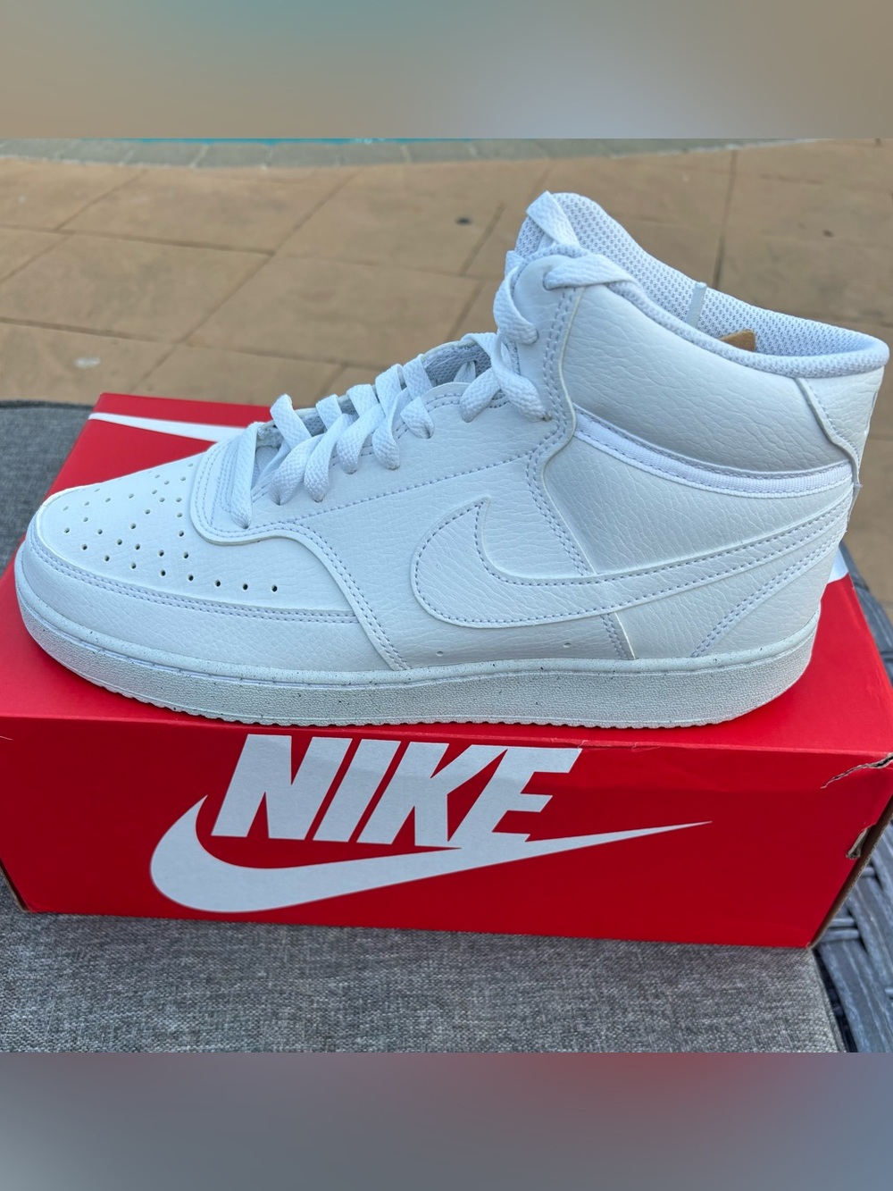 New Nike Women’s Court Vision size 9 Mid Shoes